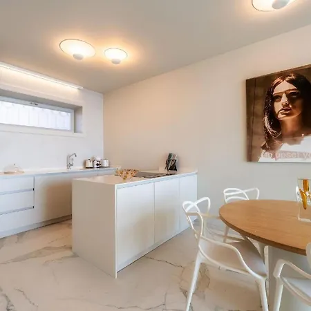 Ferienwohnung Fuer 4 Personen Ca 85 Qm In Funchal, Madeira Und Umgebung
