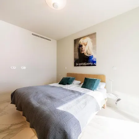 Ferienwohnung Fuer 4 Personen Ca 85 Qm In Funchal, Madeira Und Umgebung Apartment *