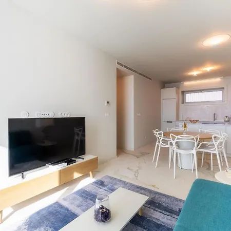 Ferienwohnung Fuer 4 Personen Ca 85 Qm In Funchal, Madeira Und Umgebung